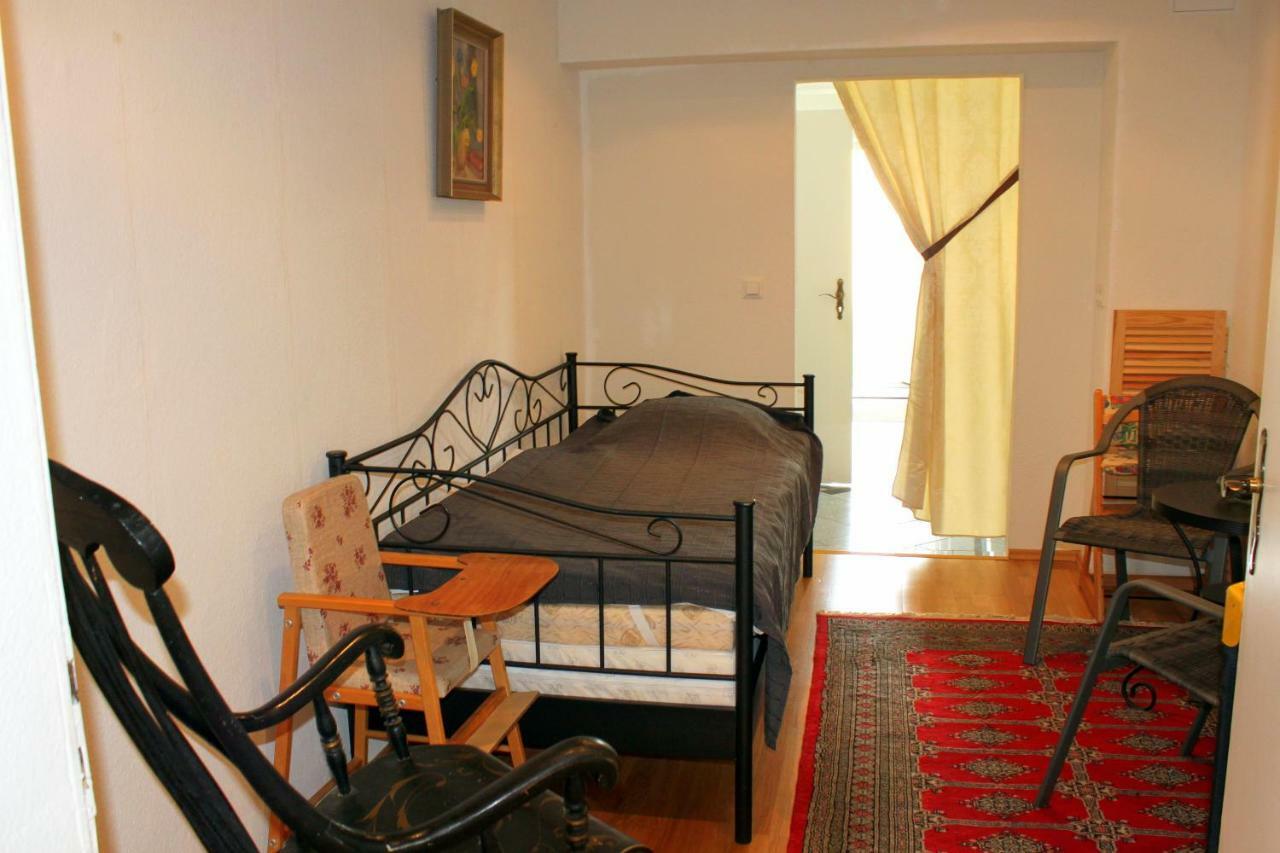 Ferienwohnung "Zur Alten Schule" Neuburxdorf Экстерьер фото