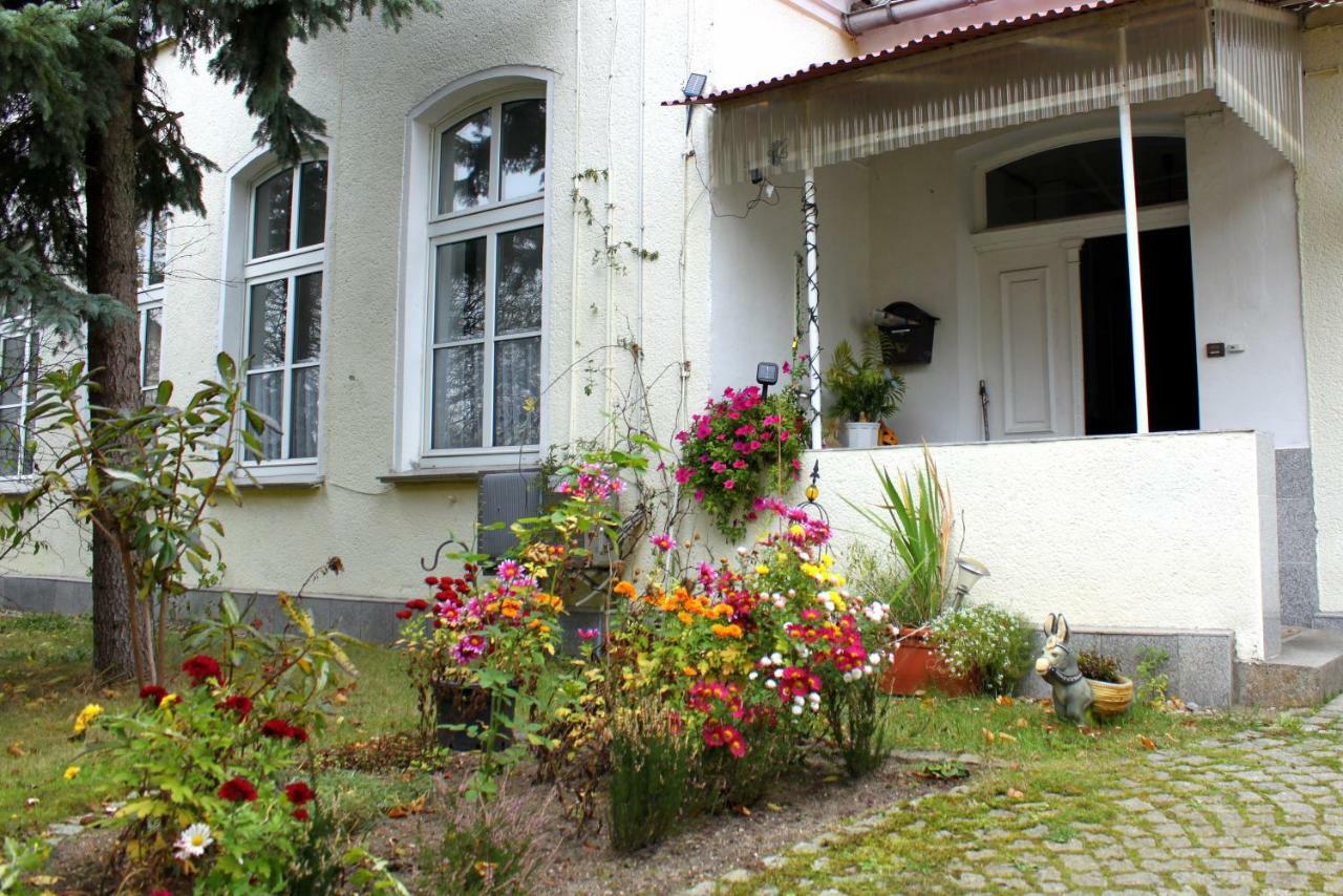 Ferienwohnung "Zur Alten Schule" Neuburxdorf Экстерьер фото